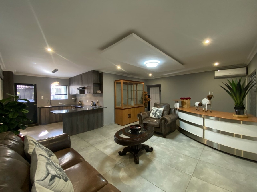 6 Bedroom Property for Sale in Protea Park North West